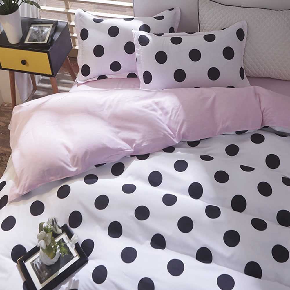 Polka Dot Bedding Set: image 3