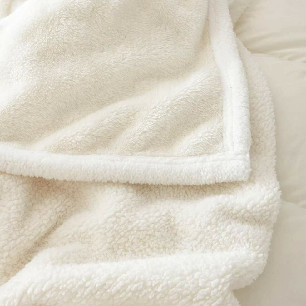 * Fluffy Blanket | Thick Fuzzy Blanket - Buy Online